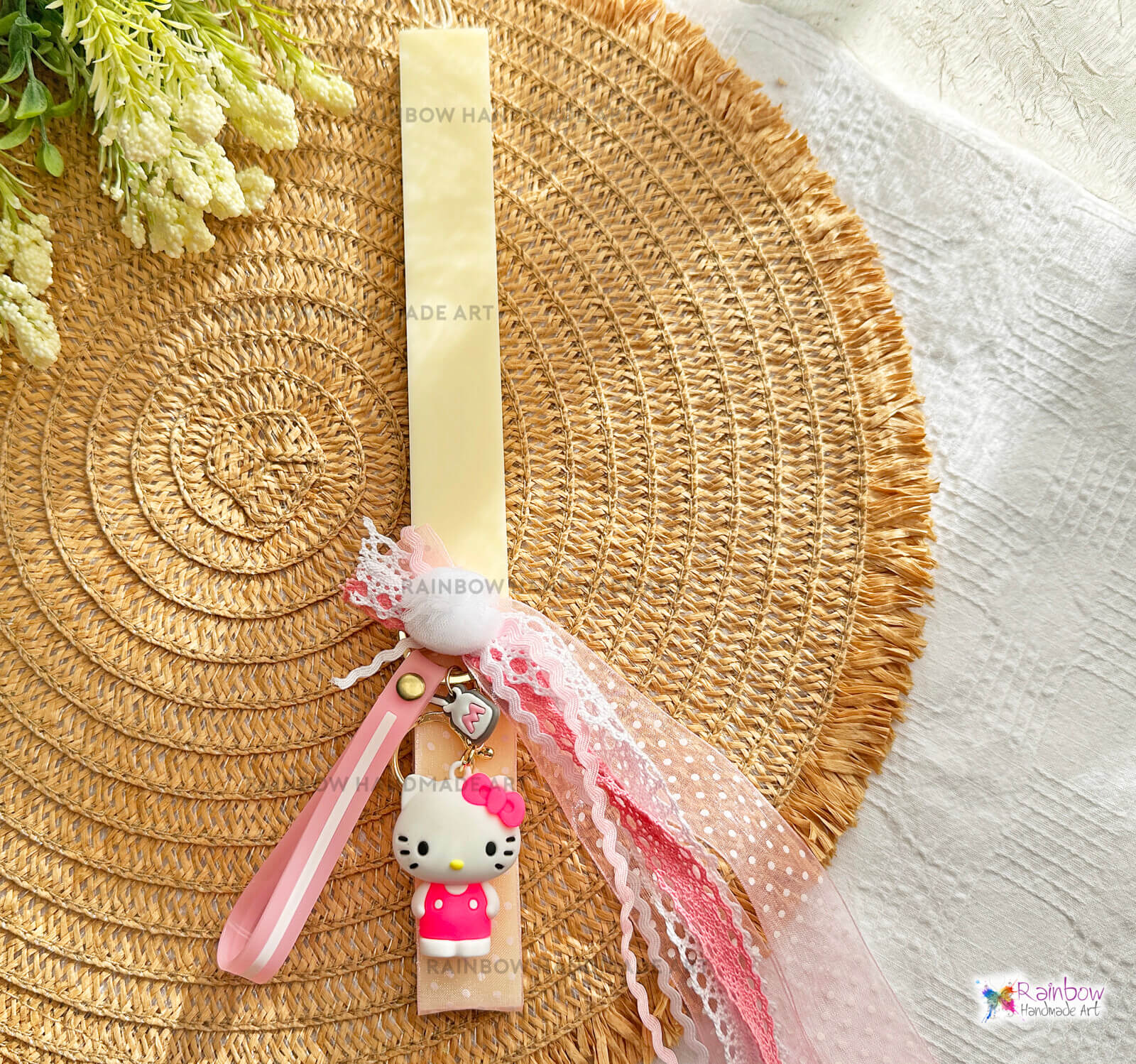 Πασχαλινή Λαμπάδα “Hello Kitty” μπρελόκ