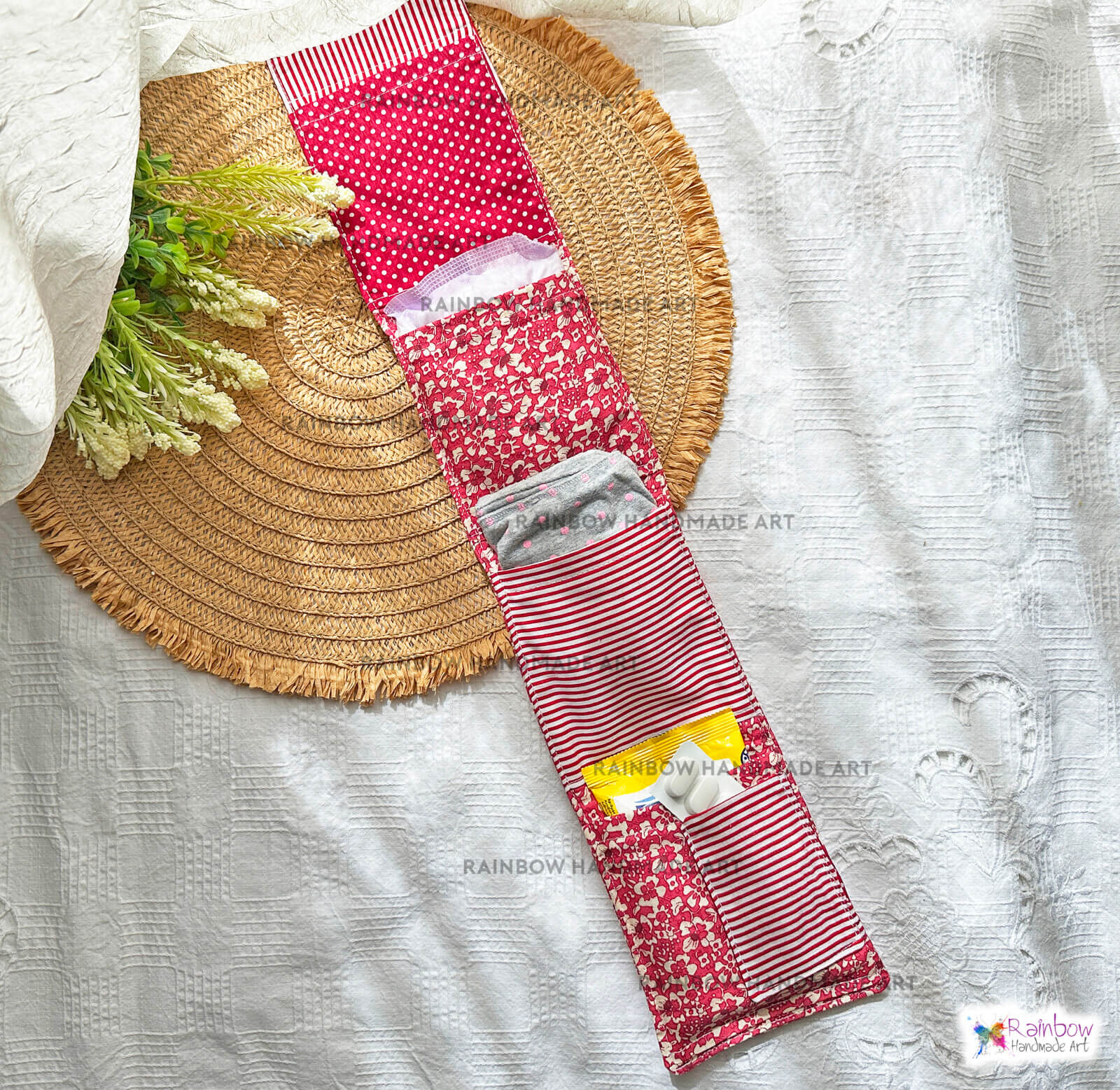 Θήκη για σερβιέτες για πρώτη περίοδο έφηβης